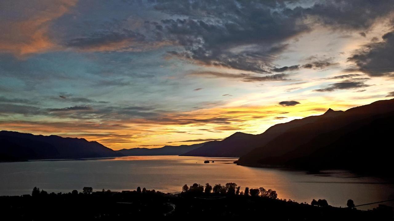 Sole & Lago-Lake Maccagno Exterior foto